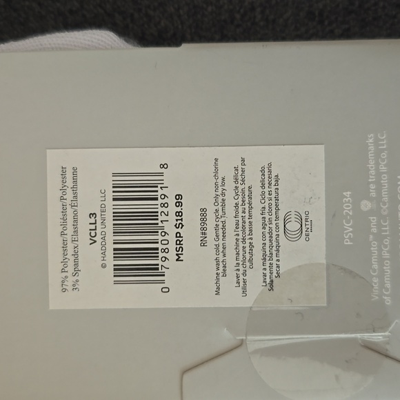 VINCE  CAMUTO SOCKS - Picture 4 of 4